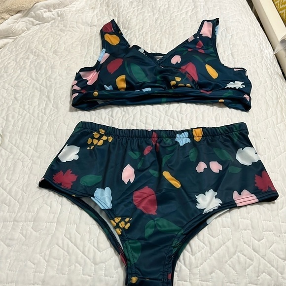 Blue floral two piece shapewear size large - Picture 1 of 3